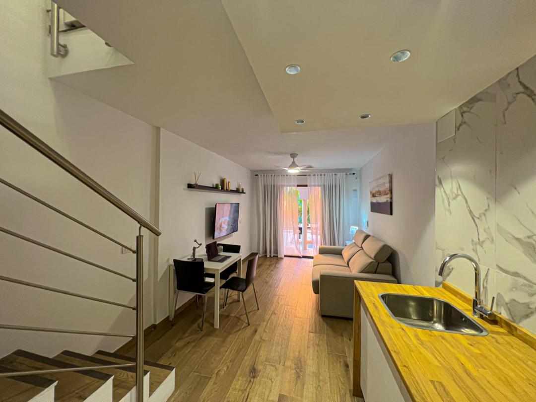 Apartamento En Cala Manzanera カルプ エクステリア 写真