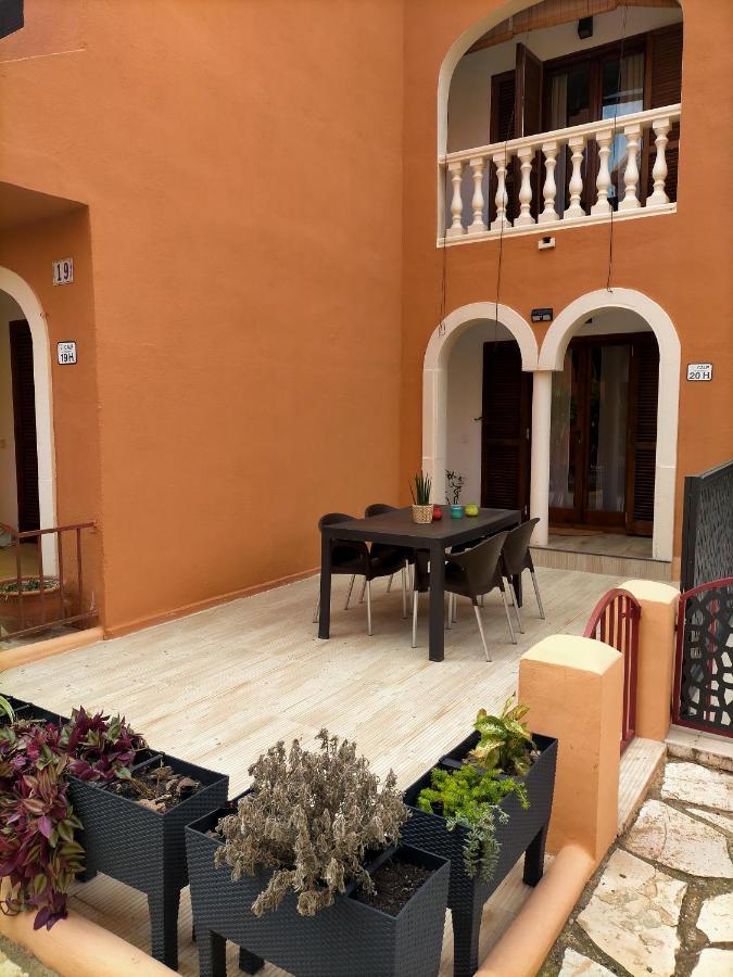 Apartamento En Cala Manzanera カルプ エクステリア 写真